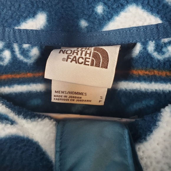 The North Face Mens Small Printed Carbondale 1/4 Snap Hooded Fleece Pullover - Picture 8 of 14